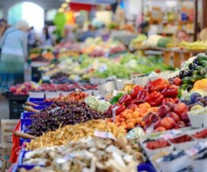 Mercados Tradicionais Ingredientes Frescos e Locais